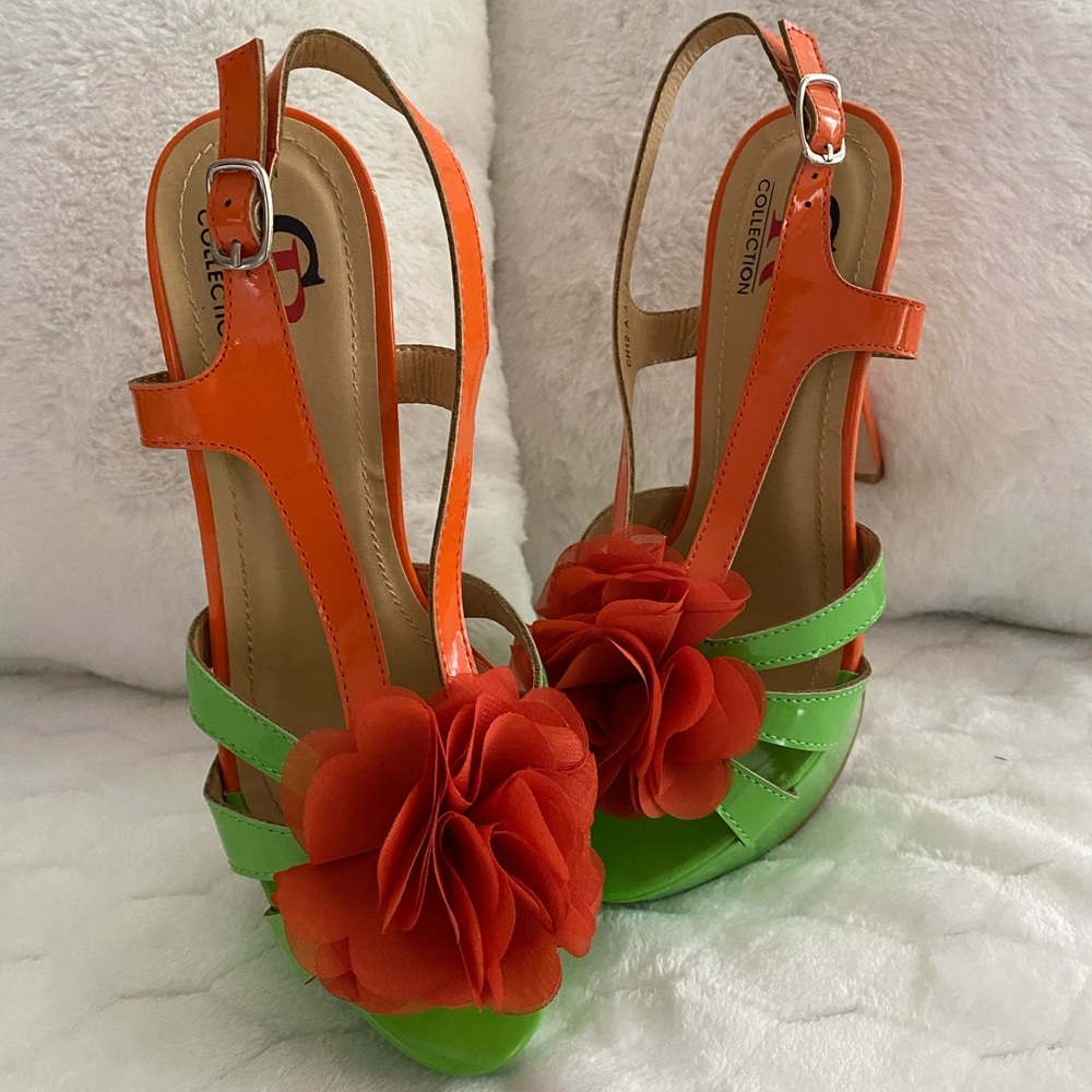 Make a statement this summer in these sexy green and orange heels!